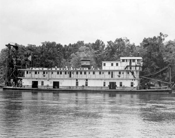 Dredge on the Apalachicola River