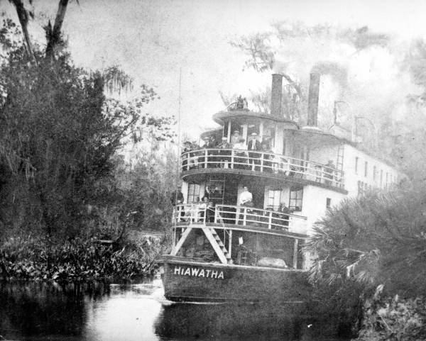 Steamboat "Hiawatha" at Silver Springs