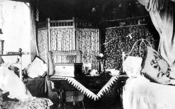 Dormitory room at the Koreshan Unity settlement.