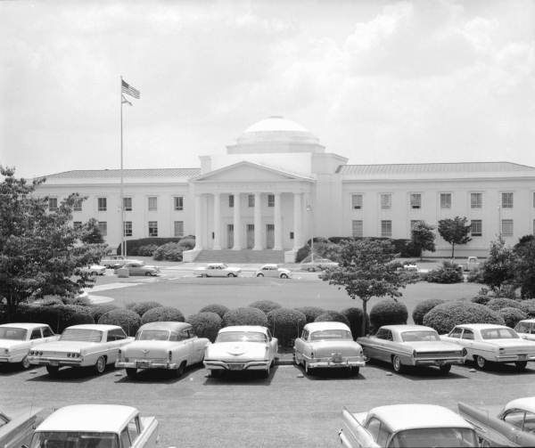 Supreme Court building : Tallahassee, Florida.