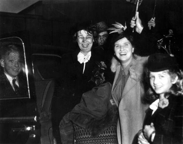 William L. Moor, Eleanor Roosevelt, Beth Moor, and Bettie Moor