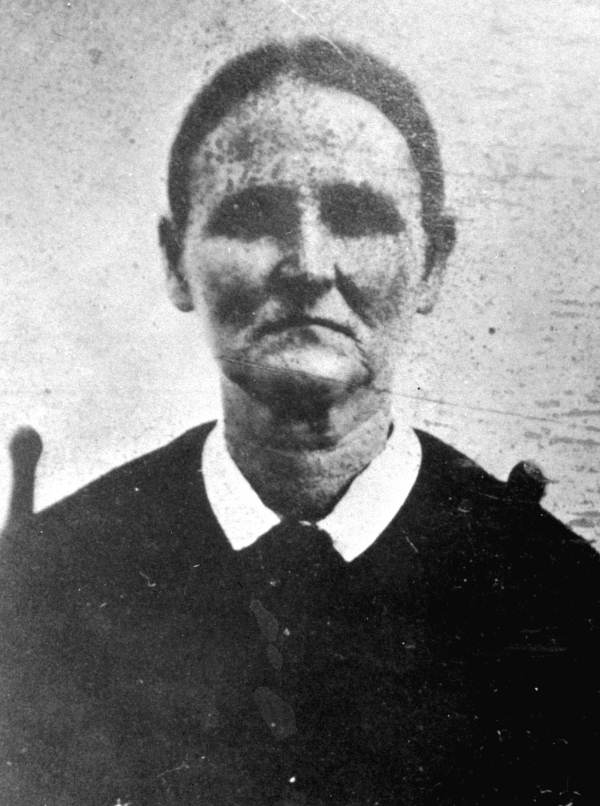 Portrait of Sarah DeCausey Whiddon