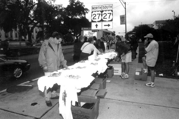 T-shirt selling on Monroe street during the 2000 presidential election vote dispute.