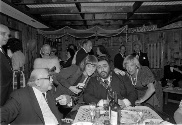 Famous tenor Luciano Pavarotti posing in a group portrait - Fort Lauderdale, Florida