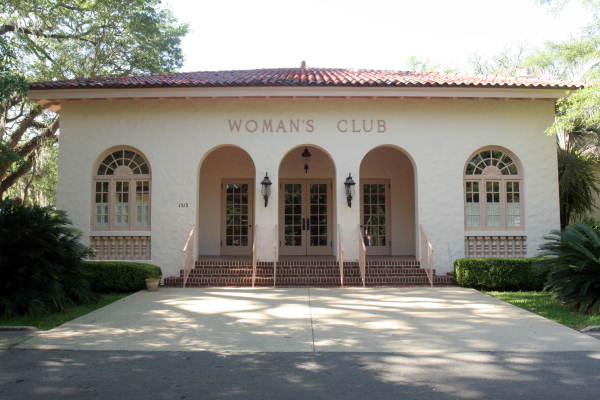 Historic Woman's Club of Tallahassee building at 1513 Cristobal Drive in the Los Robles subdivision.