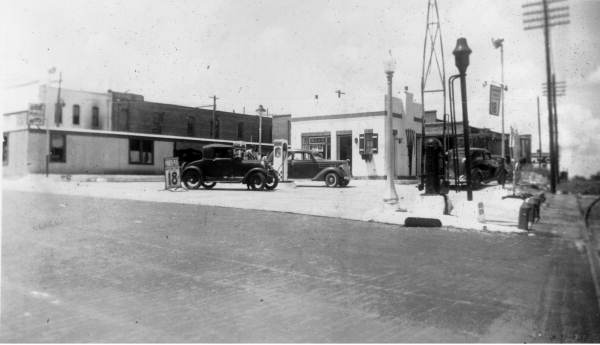 View showing the Florida Peoples Oil Company gas station at 116 N. Florida Ave. in Lakeland, Florida.
