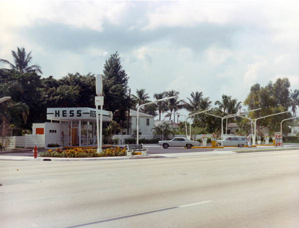 View of the Hess gas station on Federal Hwy in Fort Lauderdale, Florida.