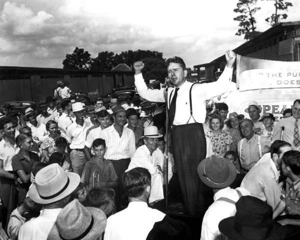 Fuller Warren speaking from a truck during his gubernatorial campaign