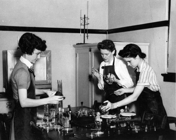 FSCW students experimenting at a chemical lab - Tallahassee, Florida.