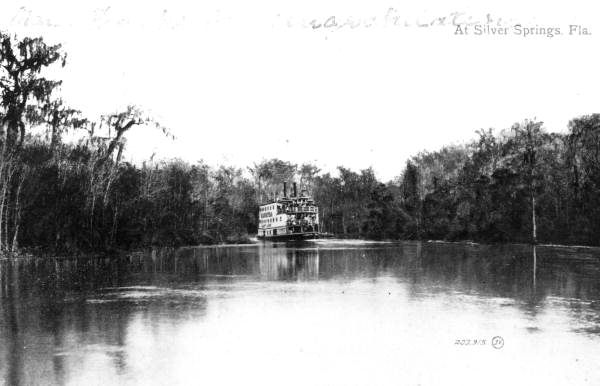 Hart Line's "Hiawatha" steamboat at Silver Springs - Ocala, Florida.