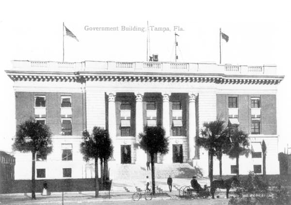 Front view of the Custom house and post office - Tampa, Florida.