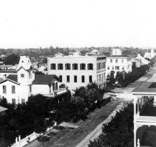 Bird's eye view of buildings along Front street - Palatka, Florida