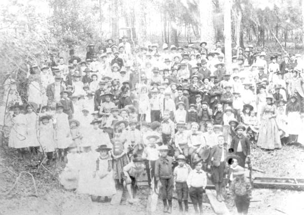 Baptist, Methodist and Presbyterian Churches picnic at McFarlane Park