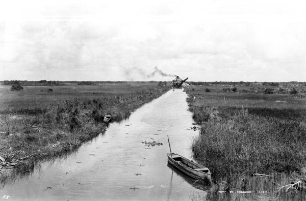 Dredge at a distance in the Tamiami Canal