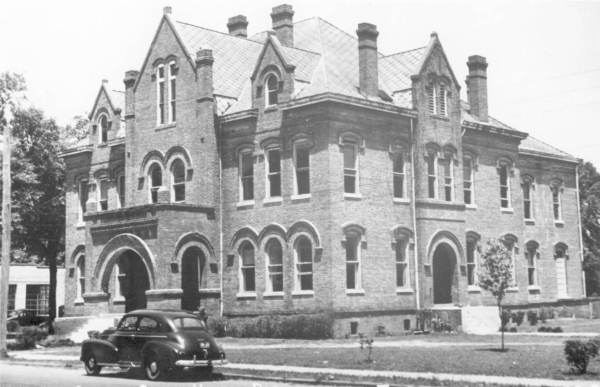 Calhoun County courthouse- Blountstown, Florida