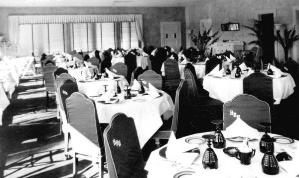 Dining room at the Holly Hill hotel - Davenport, Florida