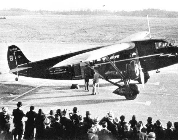 Eastern Air Transport's Stinson Airliner (Model U) airplane.