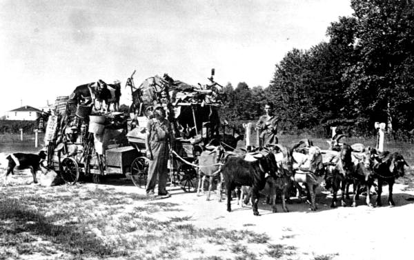 Charles (Chess) McCartney's goat caravan