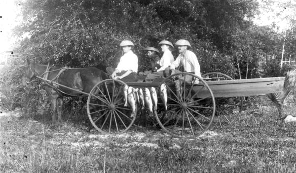 Successful fishermen - Mohawk, Florida