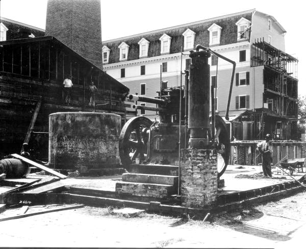 Engine for the electric light plant - Miami, Florida