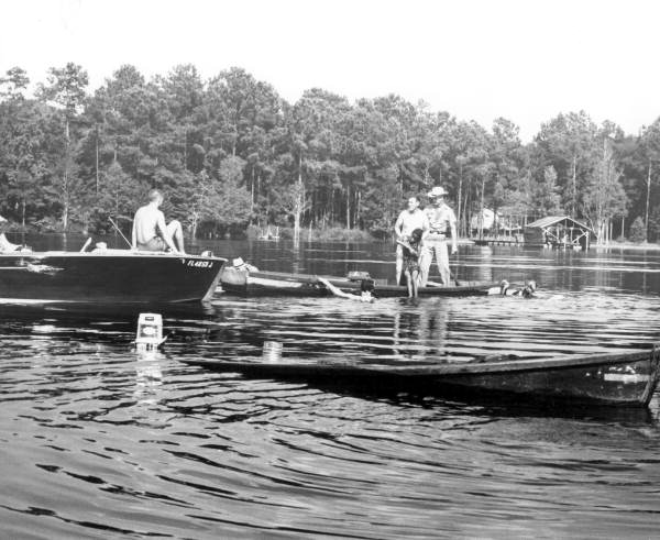 Officials retrieving drowned victims - Quincy, Florida