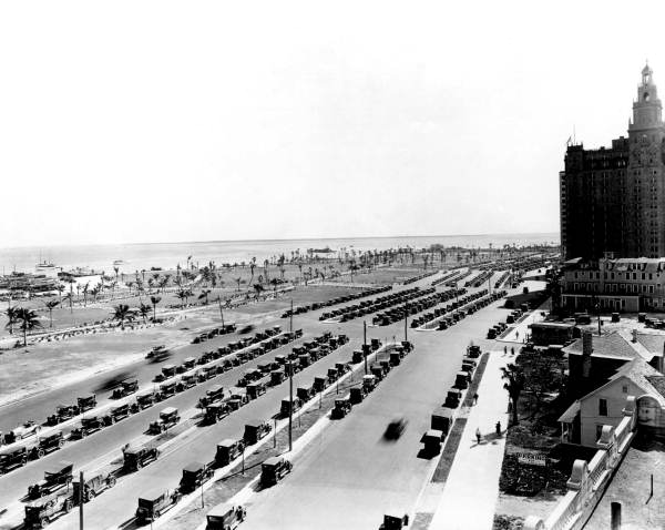 Looking south on Biscayne Boulevard - Miami, Florida.