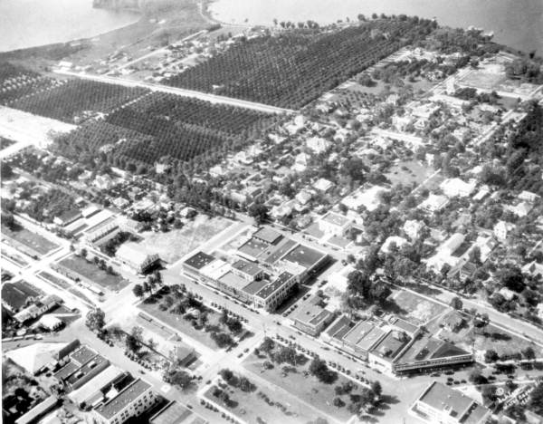 Aerial view of the downtown area - Winter Haven, Florida