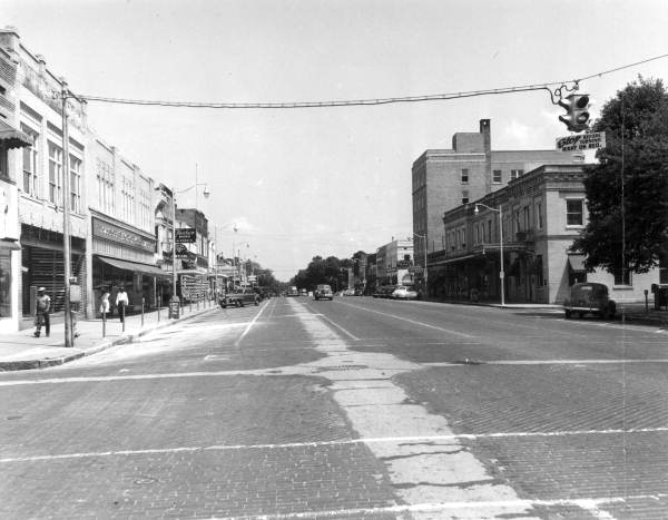 Looking north on Monroe Street from Jefferson - Tallahassee, Florida.