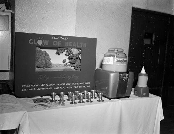 Orange juice display - Jacksonville, Florida