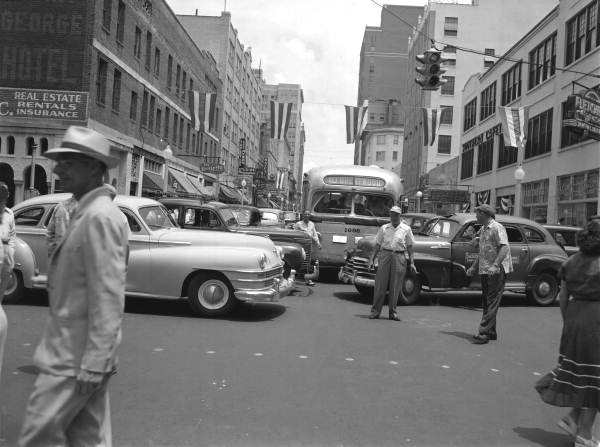 Busy street scene - Jacksonville, Florida.