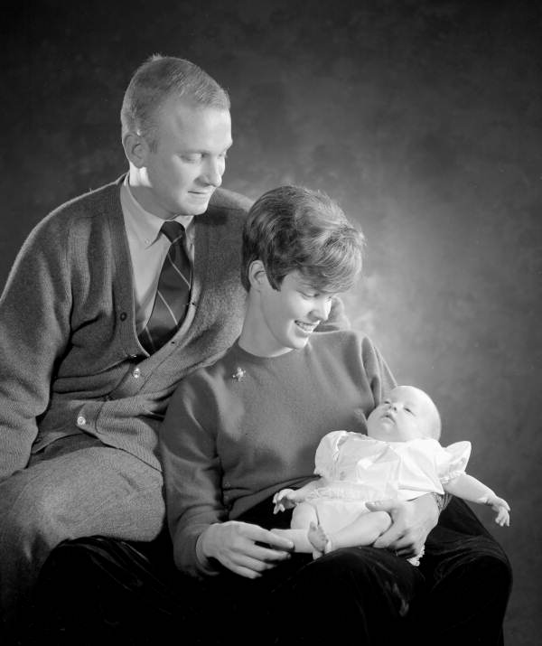 Portrait of Robert Mathias with his family - Tallahassee, Florida.