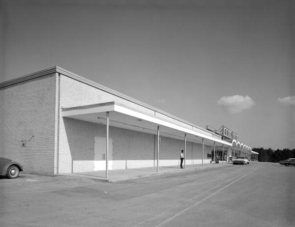 View showing the Gulf Mart shopping center in Tallahassee, Florida.