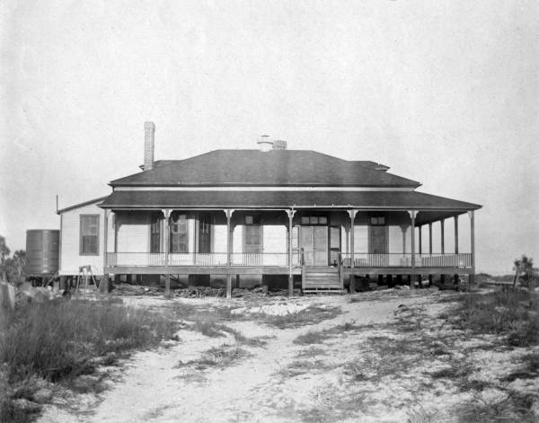 Side view of the surgeon's quarters at a Tampa Bay quarantine station.