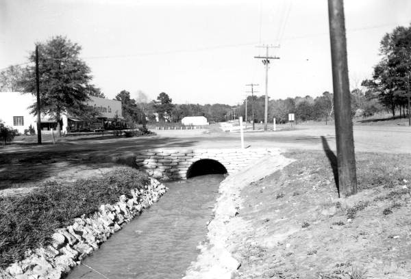 View of Thomasville Road - Tallahassee, Florida .