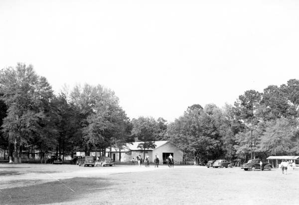 Trotaway Club.