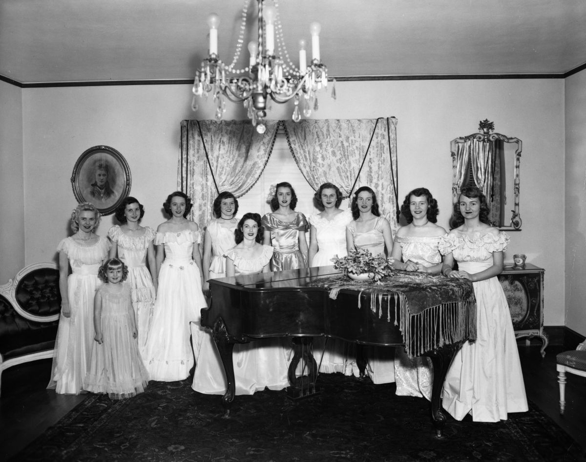 Young women from Landon High School