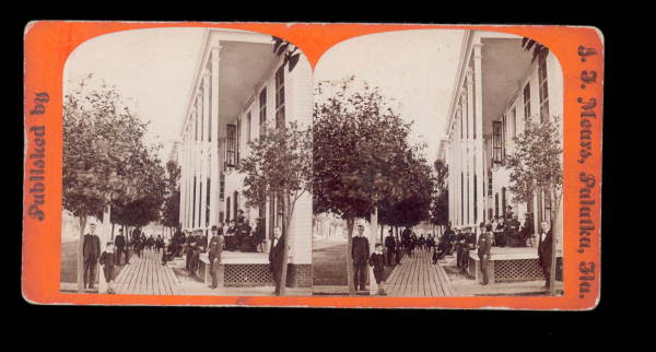 Scene in front of the Putnam House hotel - Palatka, Florida