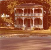 Inside-Outside House at 112 Altamonte Drive in Altamonte Springs.