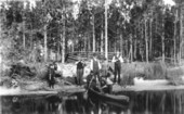 Hunting party on the shore