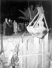 Midnight gold excavation in the middle of Green Cove Springs - Green Cove Springs, Florida