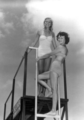 Eleanor Nichols and Shirley Browning Woolery pose for photographer.