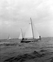Sailboats traveling from Fort Lauderdale to Bimini