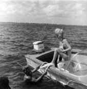 Unidentified divers and their boat - Miami Beach, Florida