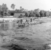 Canoe races at Rainbow Springs