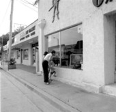 Window shopping - Fort Walton Beach, Florida