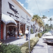 Looking west at buildings along the south side of Miracle Mile in Coral Gables.