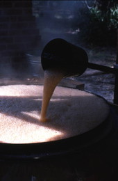 Boiling sugar cane syrup - White Springs, Florida