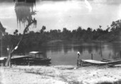 Boat landing at Weeki Wachee Spring.