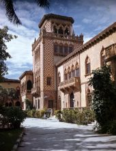 Entrance to the Ringling Mansion "Ca'd'Zan" in Sarasota, Florida.