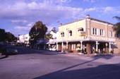 Looking north along the east side of Donnelly St. in downtown Mount Dora.